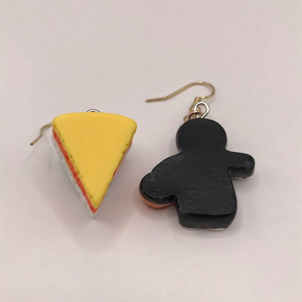 Mismatch Halloween Charm Earrings Candy Corn Cake & Trick or Treat Skeleton - Picture 3 of 6